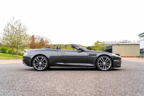 Aston Martin DBS Volante — photo 2 of 56