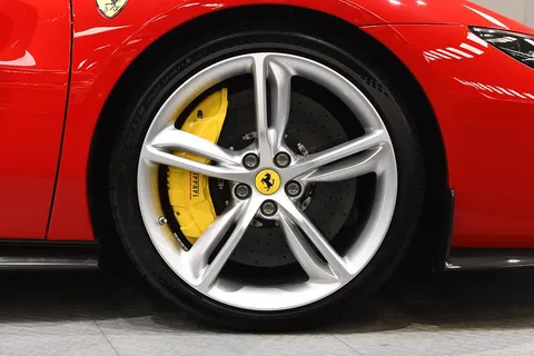 Ferrari 296 GTB — photo 3 of 46