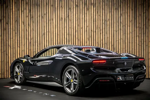 Ferrari 296 GTS 3
