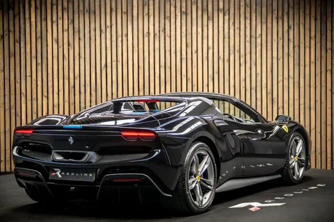 Ferrari 296 GTS 4
