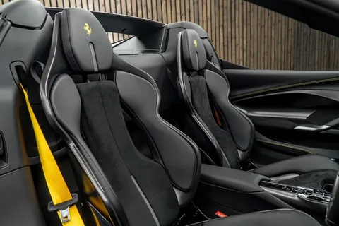 Ferrari 296 GTS 2