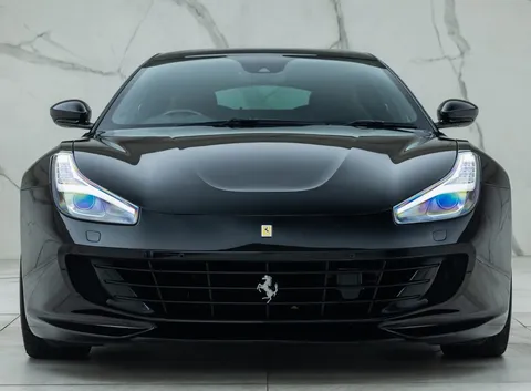 Ferrari GTC4Lusso V12 — photo 5 of 35