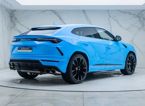 Lamborghini Urus V8 4