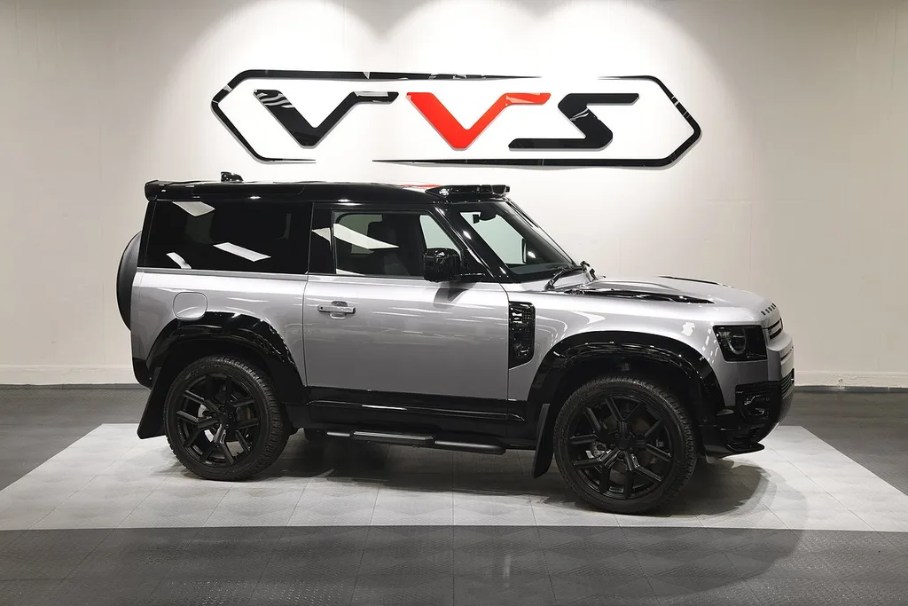 Land Rover Defender 90 D250 X-Dynamic HSE for sale — main photo