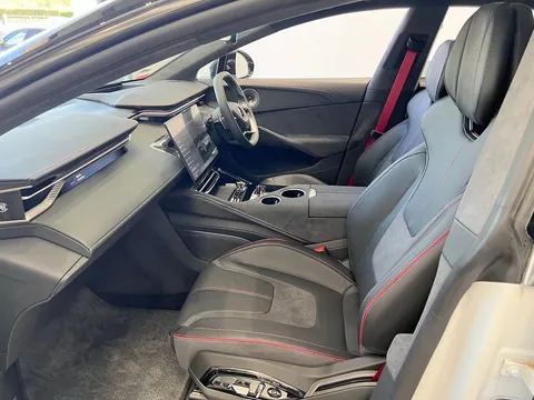 Lotus Eletre 600 Sport SE — photo 4 of 22