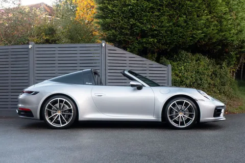 Porsche 911 Carrera 4 Targa — photo 3 of 33