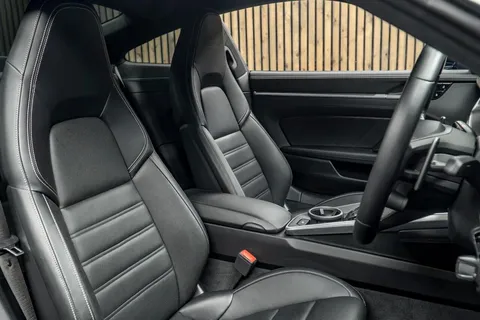 Porsche 911 Turbo — photo 2 of 44