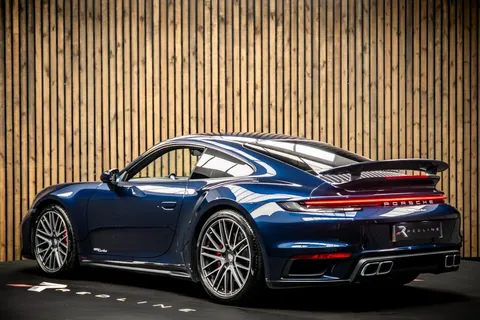 Porsche 911 Turbo — photo 3 of 44